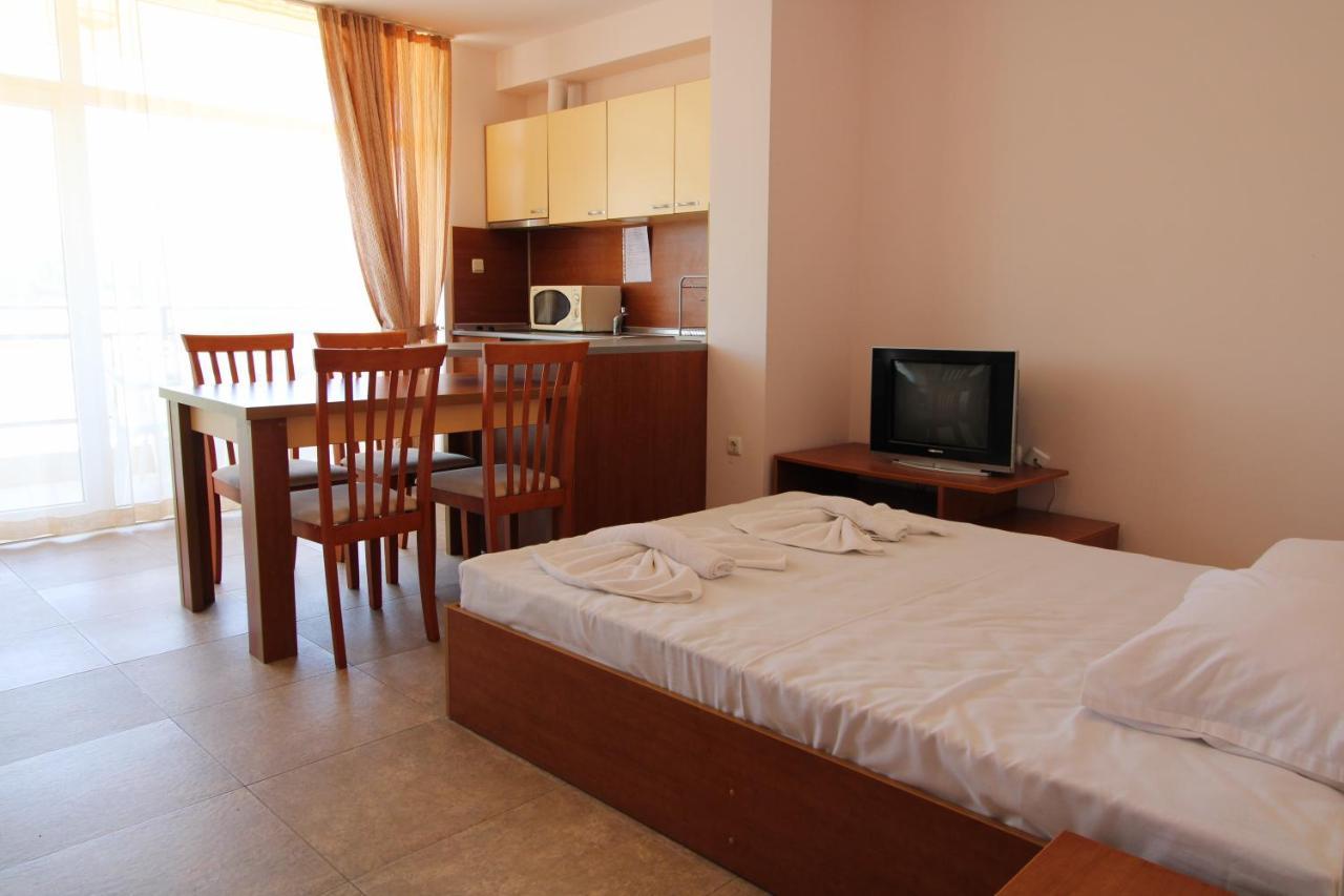 Menada Grand Kamelia Apartments Sunny Beach Camera foto