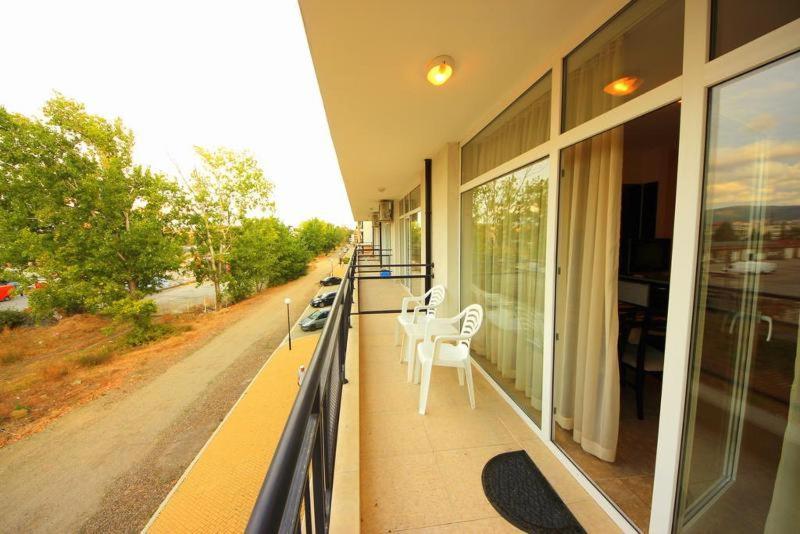 Menada Grand Kamelia Apartments Sunny Beach Camera foto