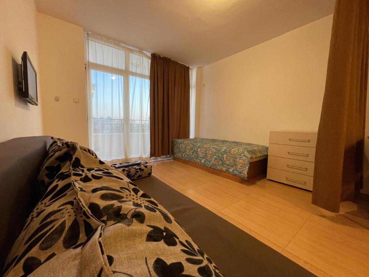 Menada Grand Kamelia Apartments Sunny Beach Esterno foto