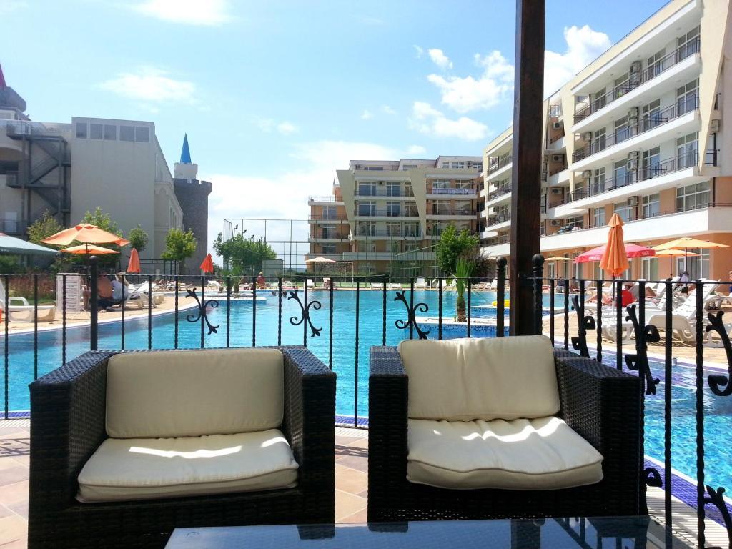 Menada Grand Kamelia Apartments Sunny Beach Esterno foto