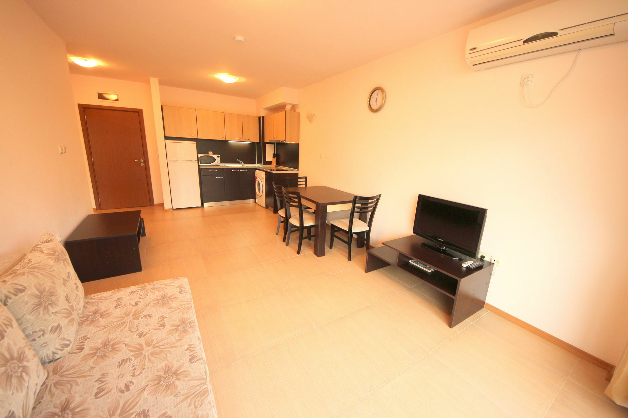 Menada Grand Kamelia Apartments Sunny Beach Esterno foto