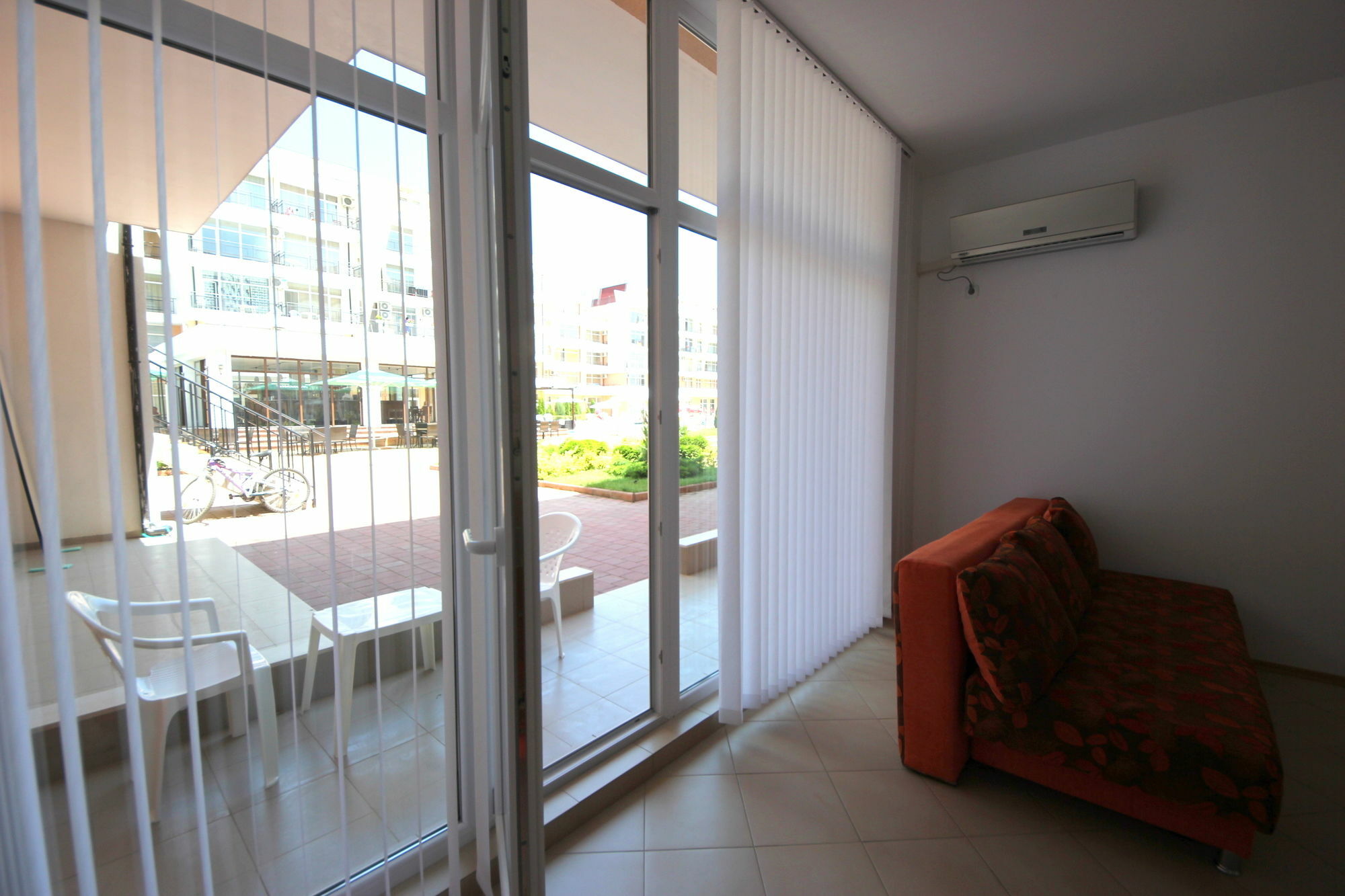 Menada Grand Kamelia Apartments Sunny Beach Esterno foto