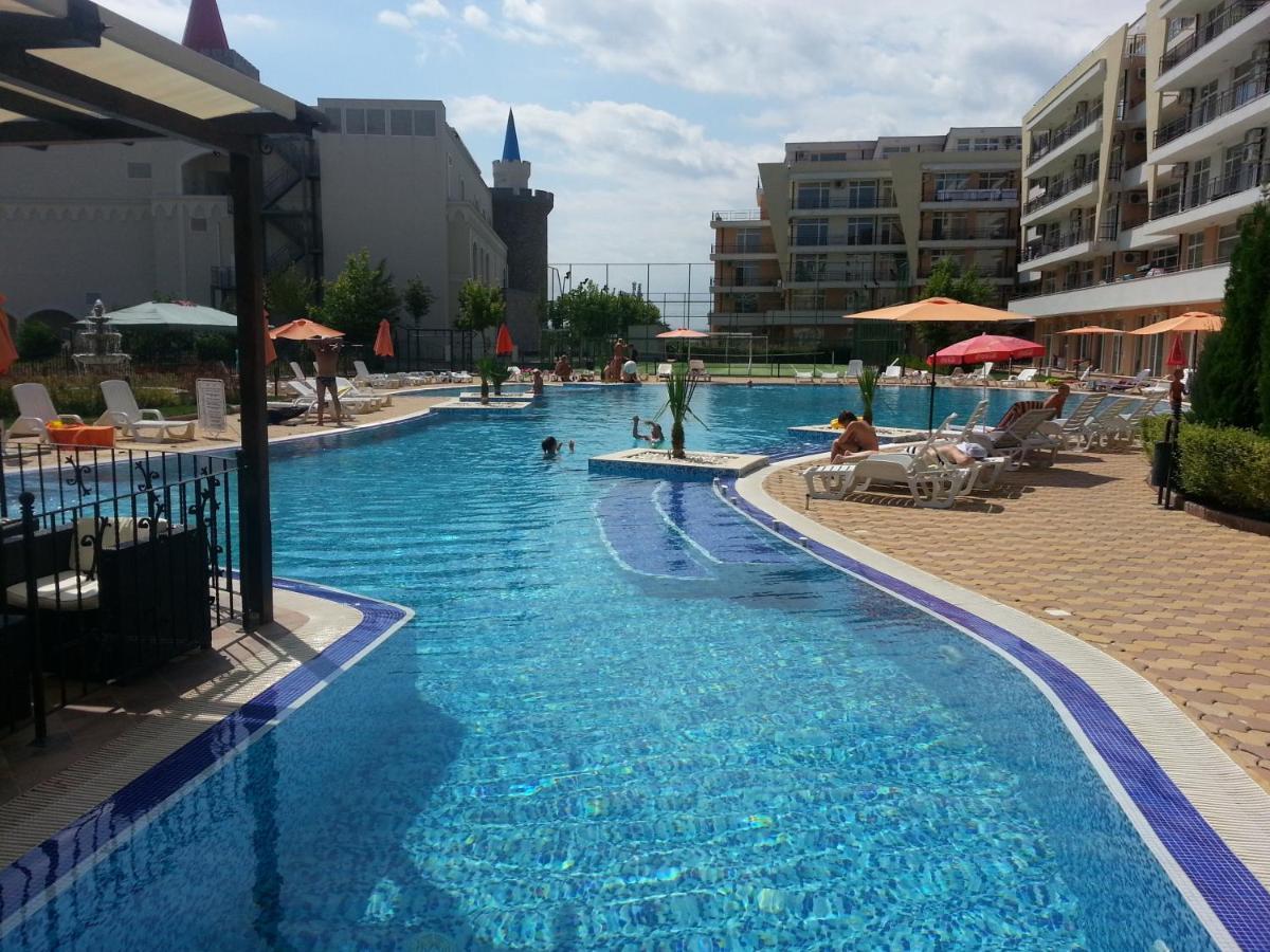 Menada Grand Kamelia Apartments Sunny Beach Esterno foto
